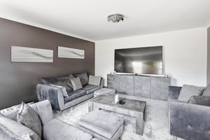 Photo 32- click for photo gallery